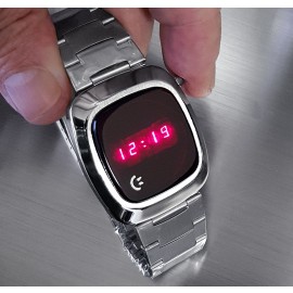 COMMODORE AUTHENTIC VINTAGE 1970s RED DISPLAY LED WATCH MINT CONDITION NOS