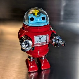 RETRO ROBOT SCI-FI MINI DESK CLOCK