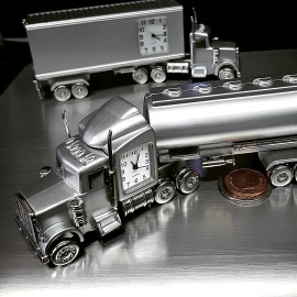 TRACTOR TRUCK MINIATURE HWY TANKER SLEEPER VEHICLE COLLECTIBLE DESKTOP MINI CLOCK 