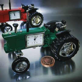 FARM TRACTOR CLOCK