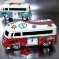 VAN MINIATURE HIPPY VW STYLE VINTAGE BUS COLLECTIBLE MINI CLOCK